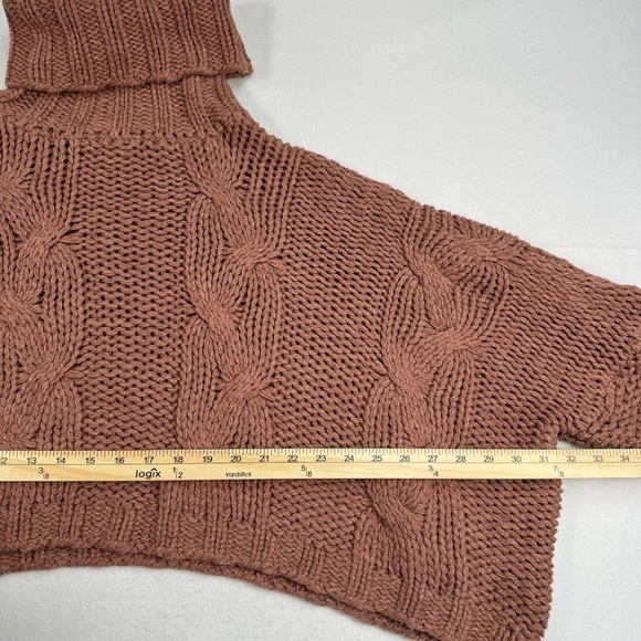Favlux Fashion Sweater Womens Size S Chunky Neck Turtle Neck Crop - Picture 6 of 9